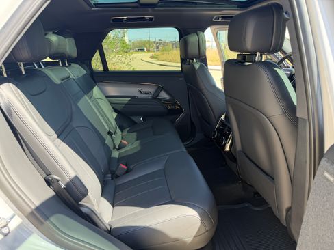 Used 2024 Land Rover Range Rover Sport Dynamic SE image 38