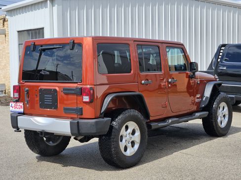 Used 2014 Jeep Wrangler Unlimited Sahara image 6