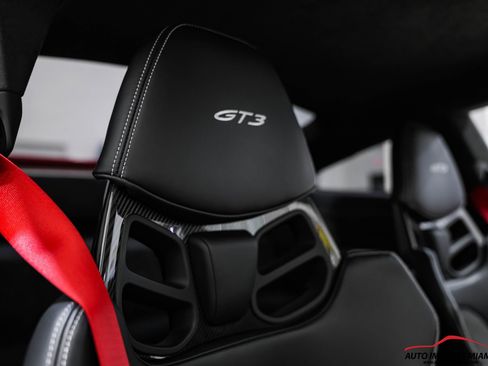 Used 2022 Porsche 911 GT3 image 51