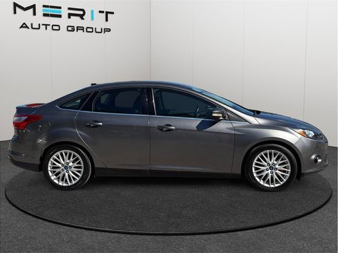 Used 2014 Ford Focus Titanium image 10