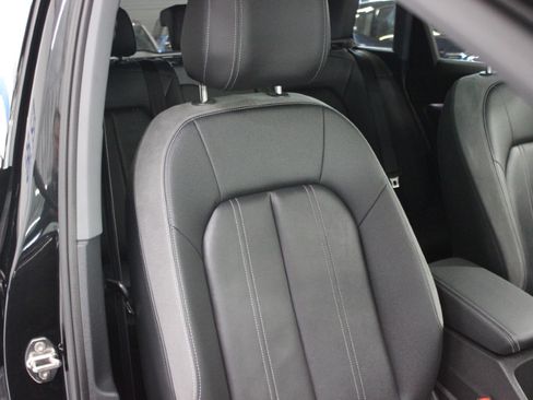 Used 2023 Audi Q4 e-tron Premium RWD image 37