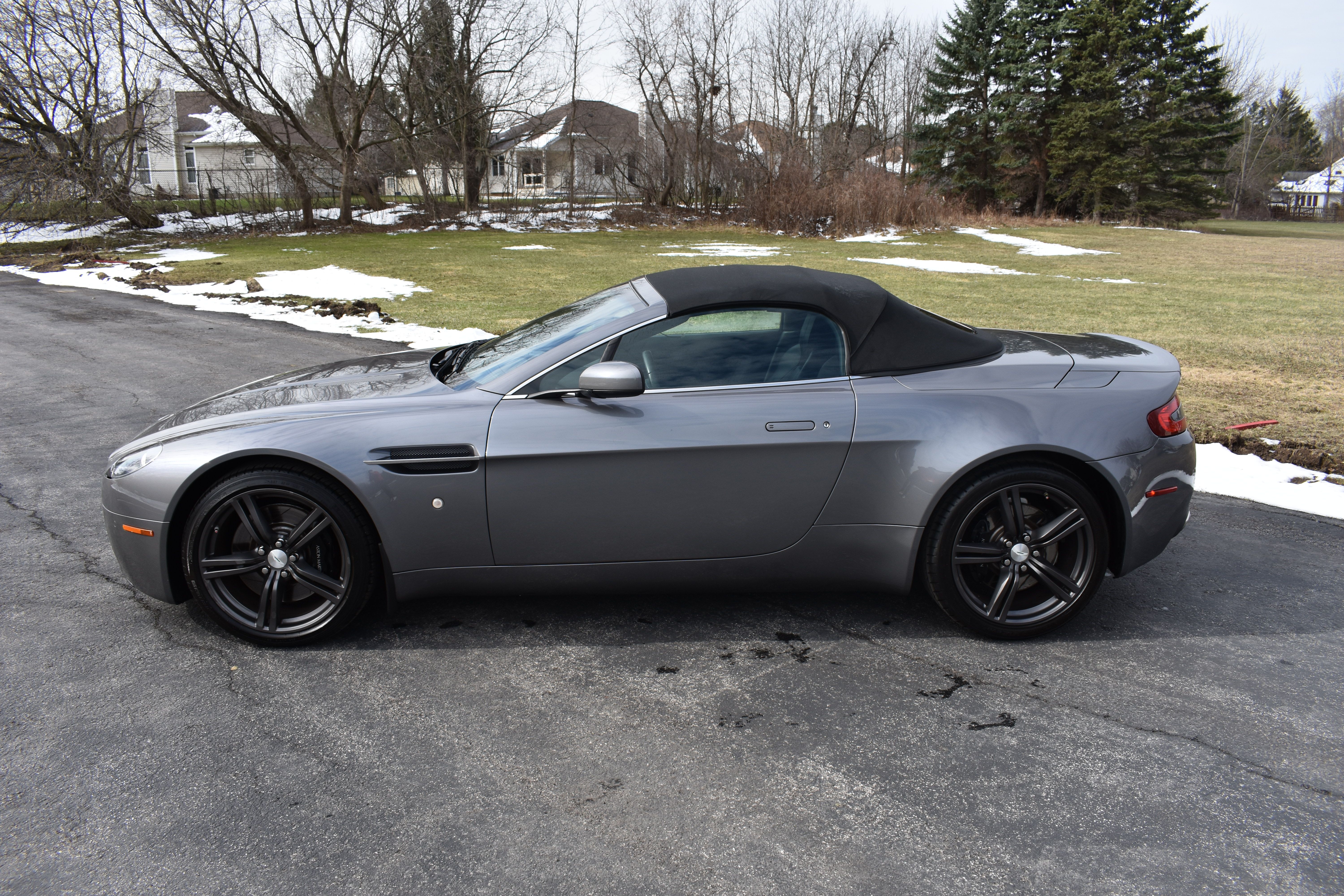 Used 2009 Aston Martin V8 Vantage Roadster RWD image 5