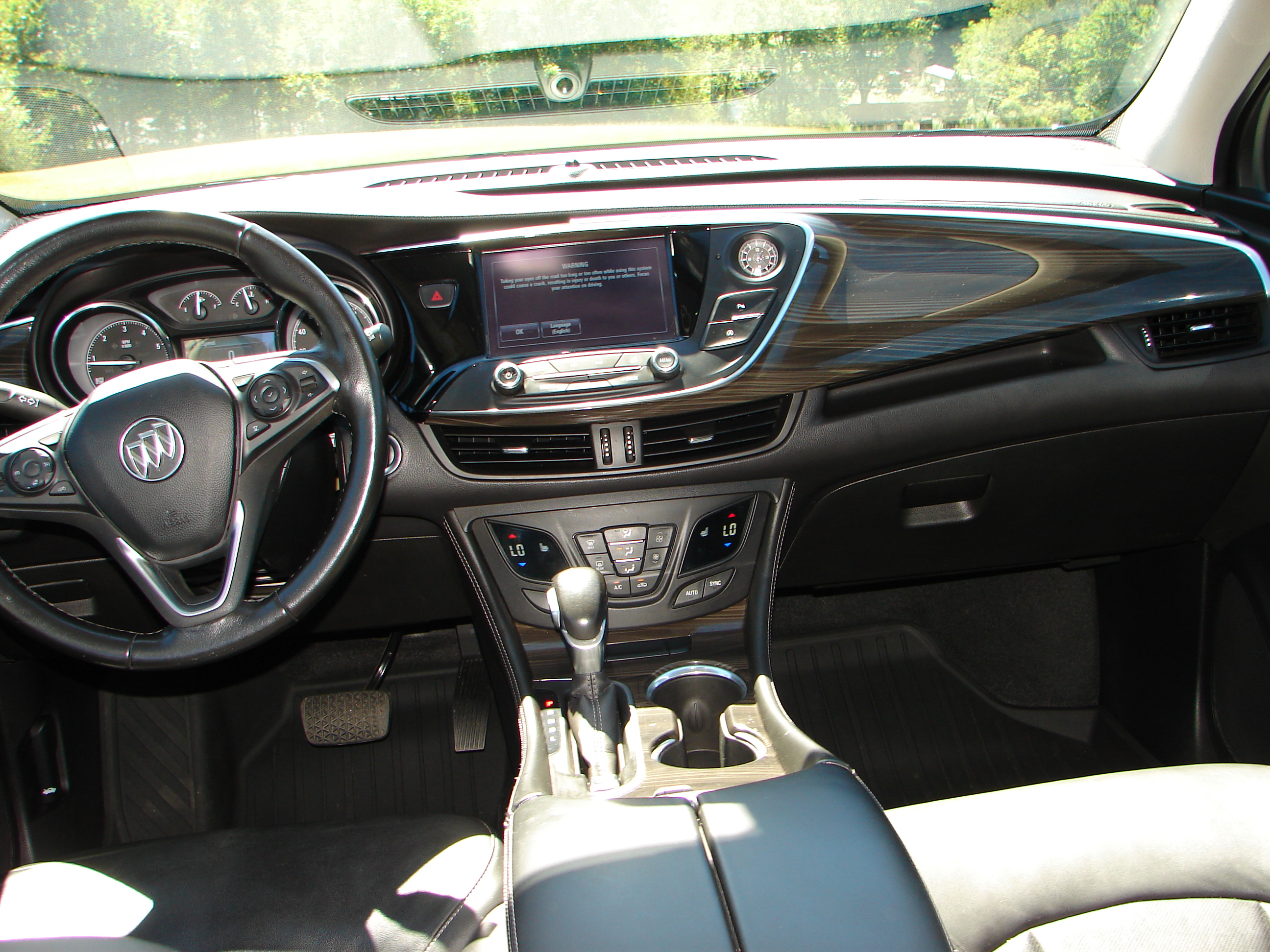 Used 2020 Buick Envision FWD Essence image 6