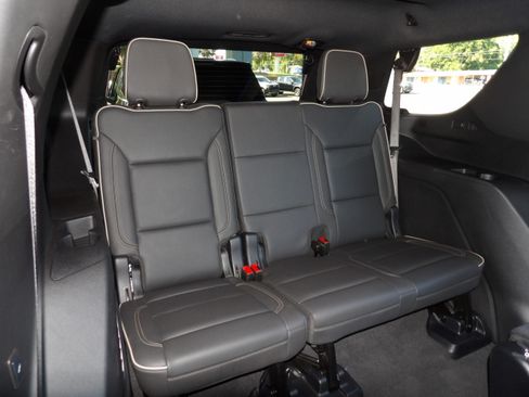 Used 2025 Chevrolet Tahoe 2WD Premier image 34