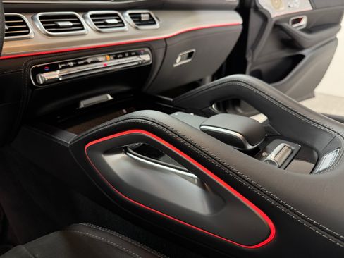 Used 2025 Mercedes-Benz GLE 53 AMG 4MATIC Coupe image 35