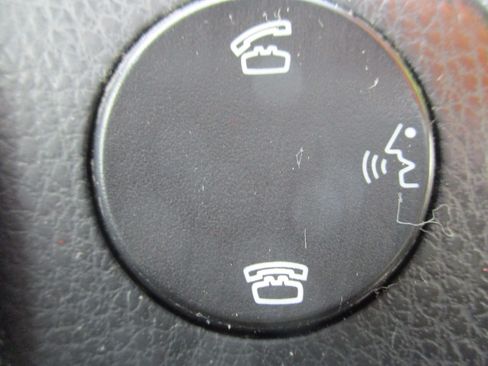 Used 2014 Toyota RAV4 AWD LE image 32
