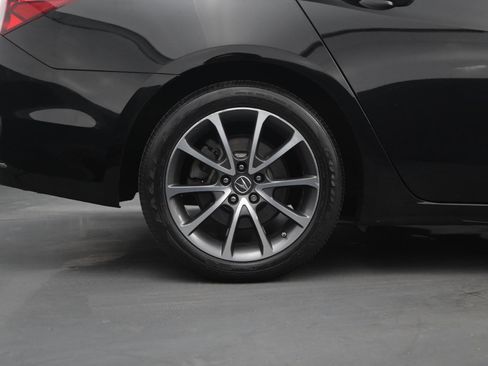 Used 2017 Acura TLX image 16