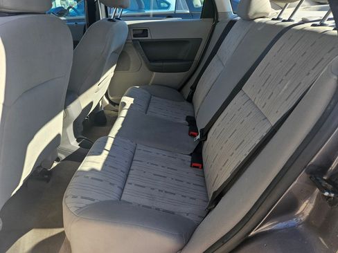 Used 2010 Ford Focus SE image 10