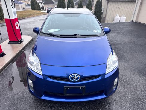 Used 2011 Toyota Prius Two image 2