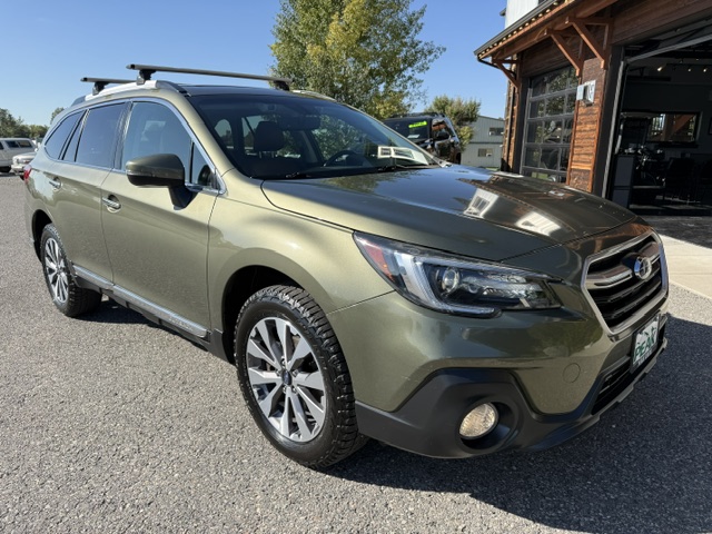 Used 2018 Subaru Outback 3.6R Touring AWD/4WD image 7