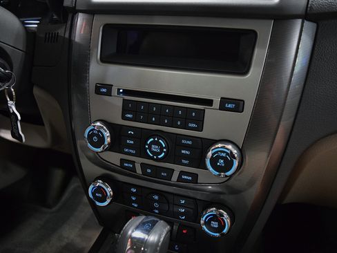 Used 2012 Ford Fusion SEL FWD image 28