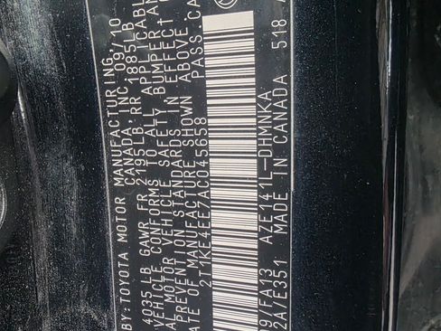 Used 2010 Toyota Matrix S image 28