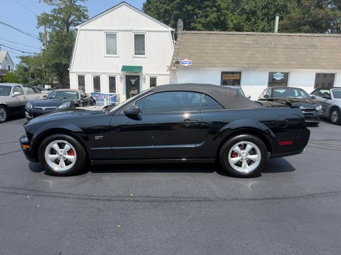 Used 2007 Ford Mustang GT Convertible RWD image 30
