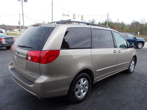 Used 2009 Toyota Sienna image 5