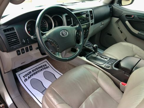 Used 2007 Toyota 4Runner Limited image 44