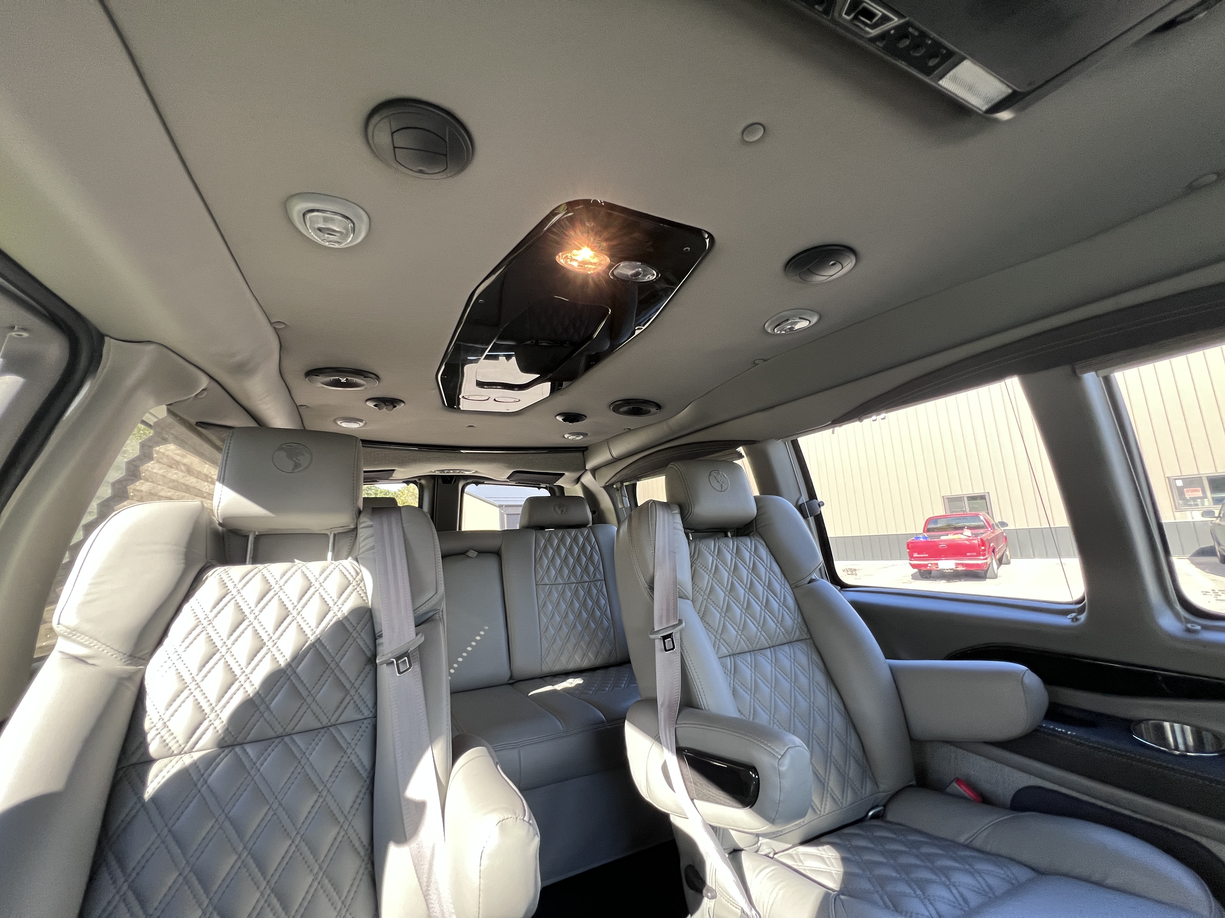 Used 2024 Chevrolet Express 2500 UNAVAIL RWD image 10