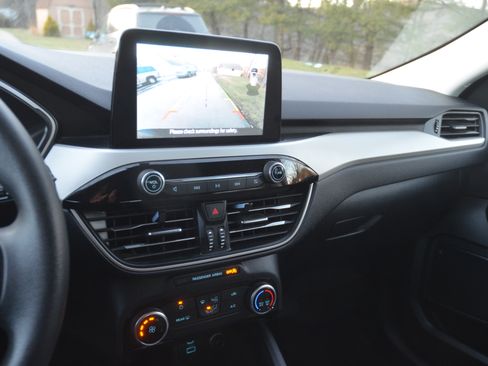 Used 2021 Ford Escape SE image 15