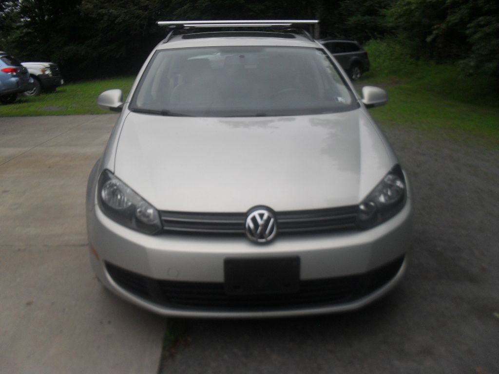 Used 2011 Volkswagen Jetta TDI SEL FWD image 4