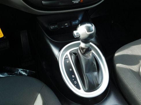 Used 2019 Kia Soul image 14