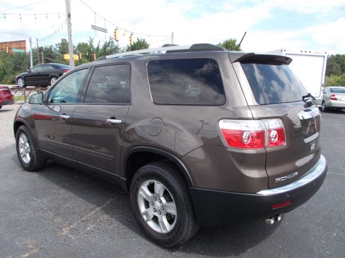 Used 2012 GMC Acadia AWD SLE image 8
