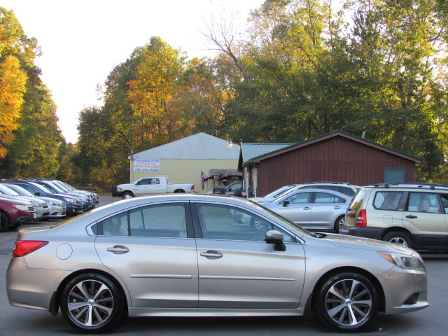 Used 2015 Subaru Legacy 2.5i Limited AWD/4WD image 11