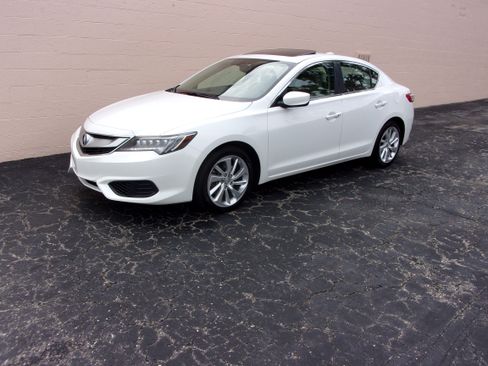 Used 2016 Acura ILX w/ Premium Package FWD image 1