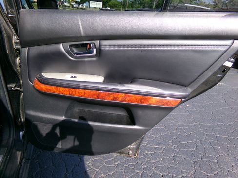 Used 2005 Lexus RX 330 AWD image 14