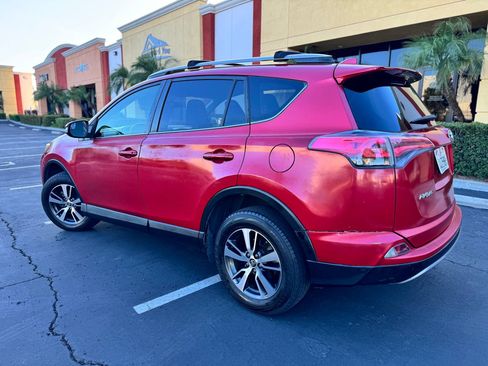 Used 2017 Toyota RAV4 XLE FWD image 14