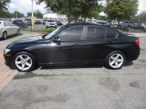 Used 2014 BMW 320i image 1