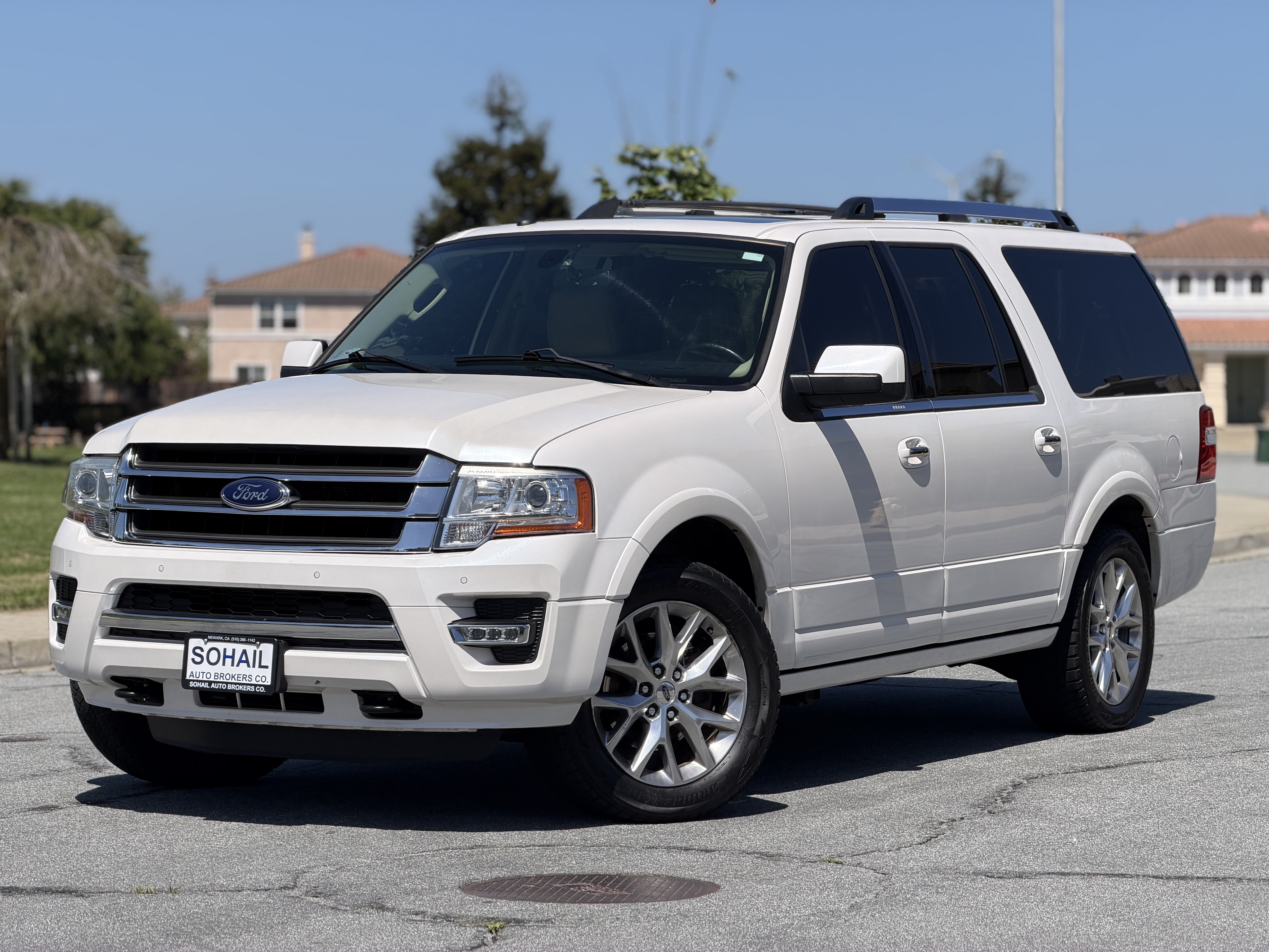 Used 2017 Ford Expedition EL 4WD Limited image 1