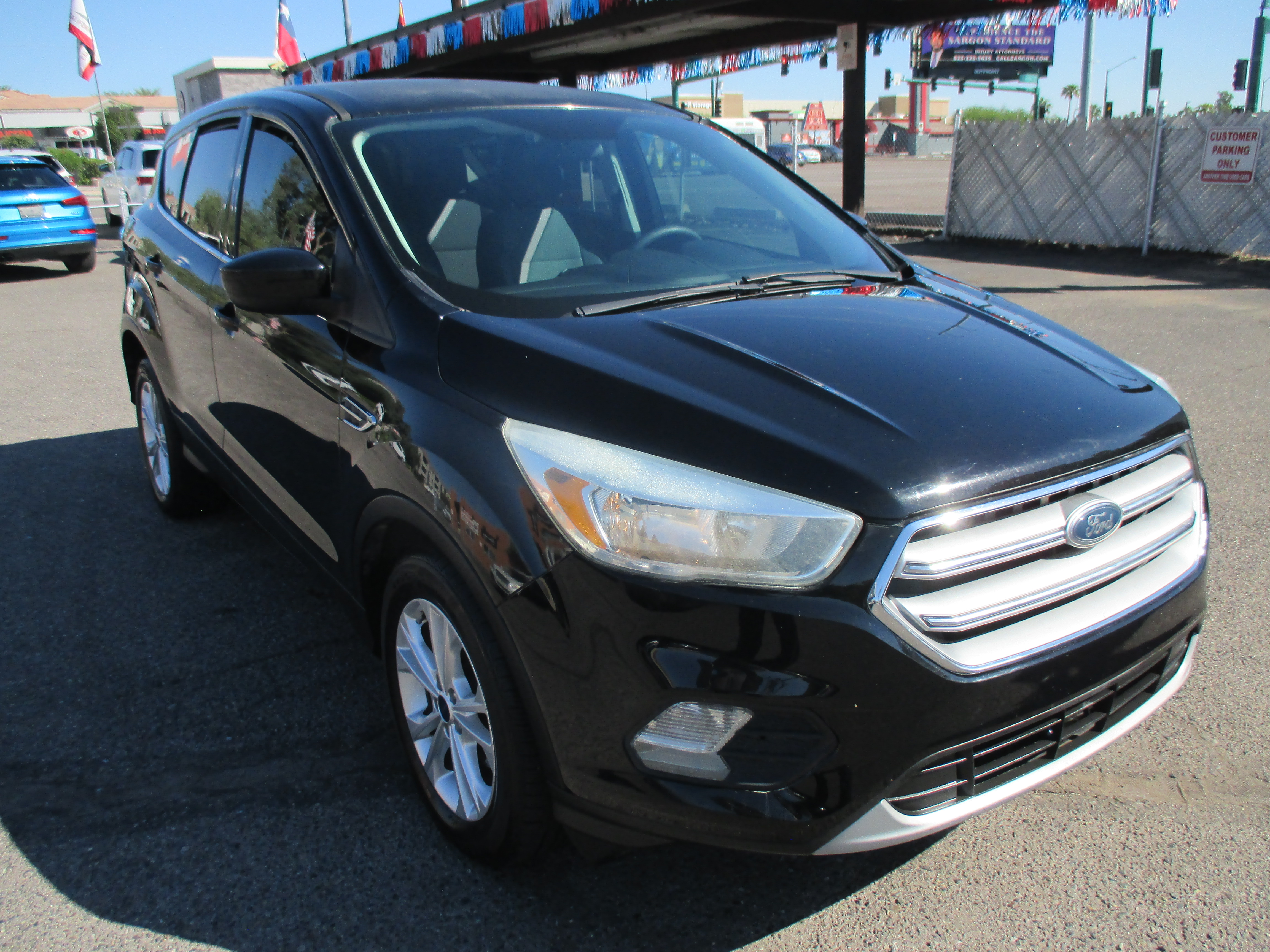Used 2017 Ford Escape SE Sport Utility 4D FWD image 15