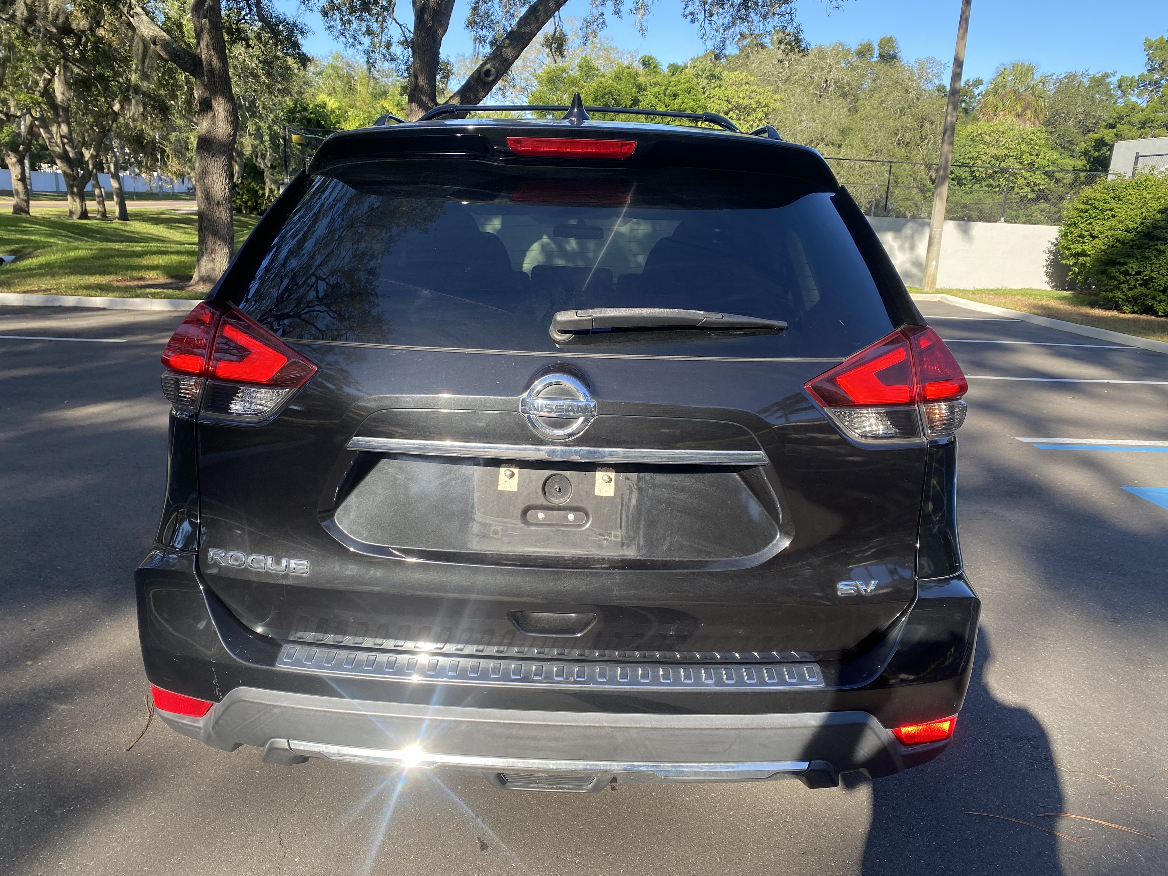 Used 2017 Nissan Rogue FWD image 6
