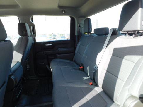 Used 2020 Chevrolet Silverado 2500 4x4 Crew Cab W/T image 18