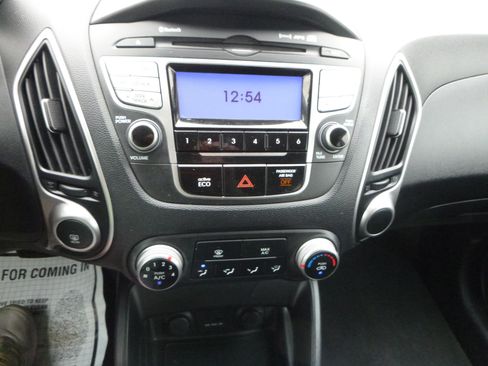 Used 2012 Hyundai Tucson GLS image 33