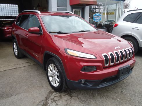 Used 2015 Jeep Cherokee Latitude image 3