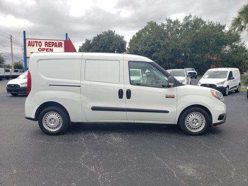Used 2022 RAM ProMaster City Tradesman SLT image 8