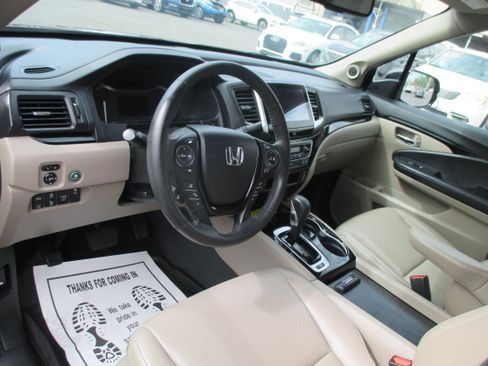 Used 2019 Honda Ridgeline AWD RTL-E image 12