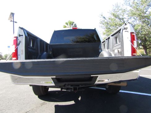 Used 2020 Ford F150 XLT image 5