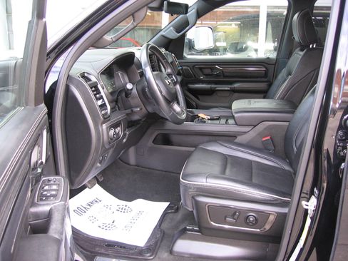 Used 2023 RAM 1500 Limited image 11