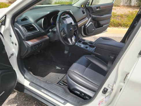 Used 2015 Subaru Outback 2.5i Limited image 18