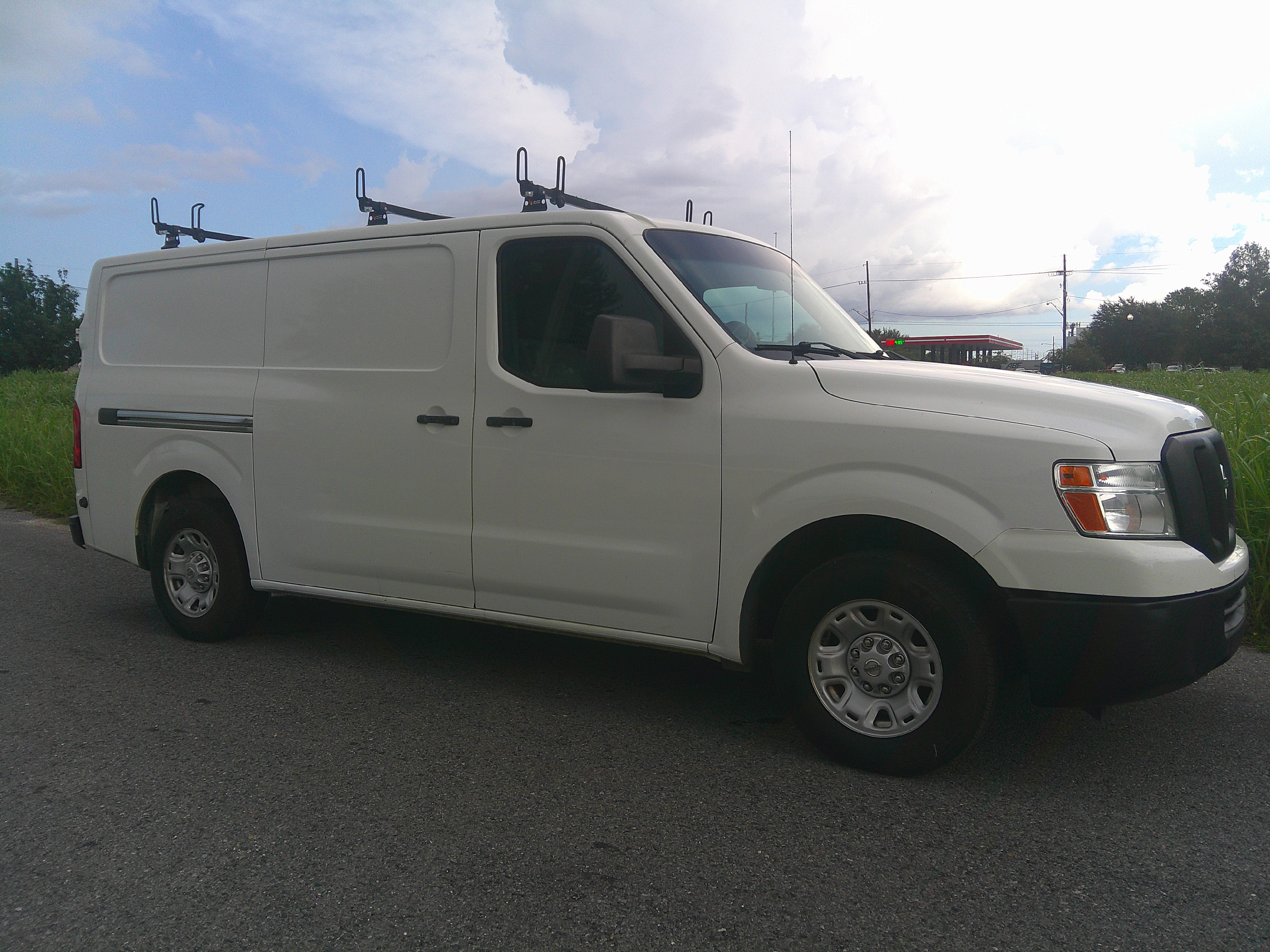 Used 2019 Nissan NV 1500 SV RWD image 1