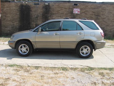 Used 2000 Lexus RX 300 image 1
