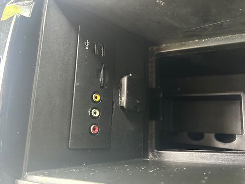 Used 2011 Ford Edge Limited image 20