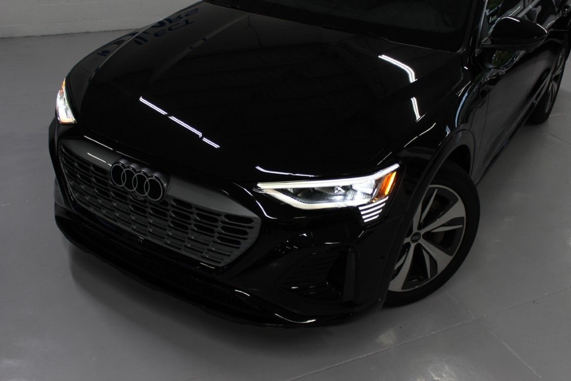 Used 2024 Audi Q8 e-tron Premium Plus Sportback AWD/4WD image 5