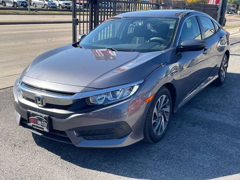 Used 2017 Honda Civic EX image 2