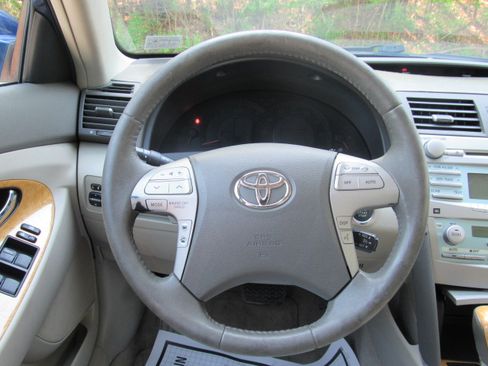 Used 2007 Toyota Camry V6 FWD image 16