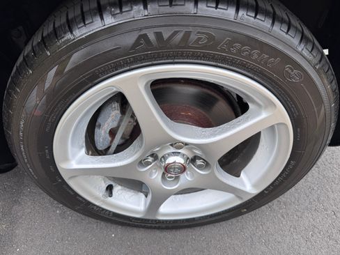 Used 2000 Toyota MR2 Spyder image 23