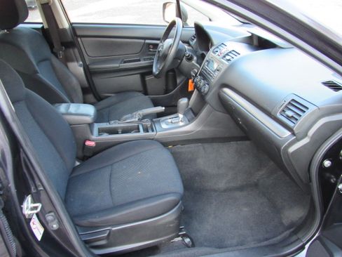 Used 2013 Subaru Impreza 2.0i image 17