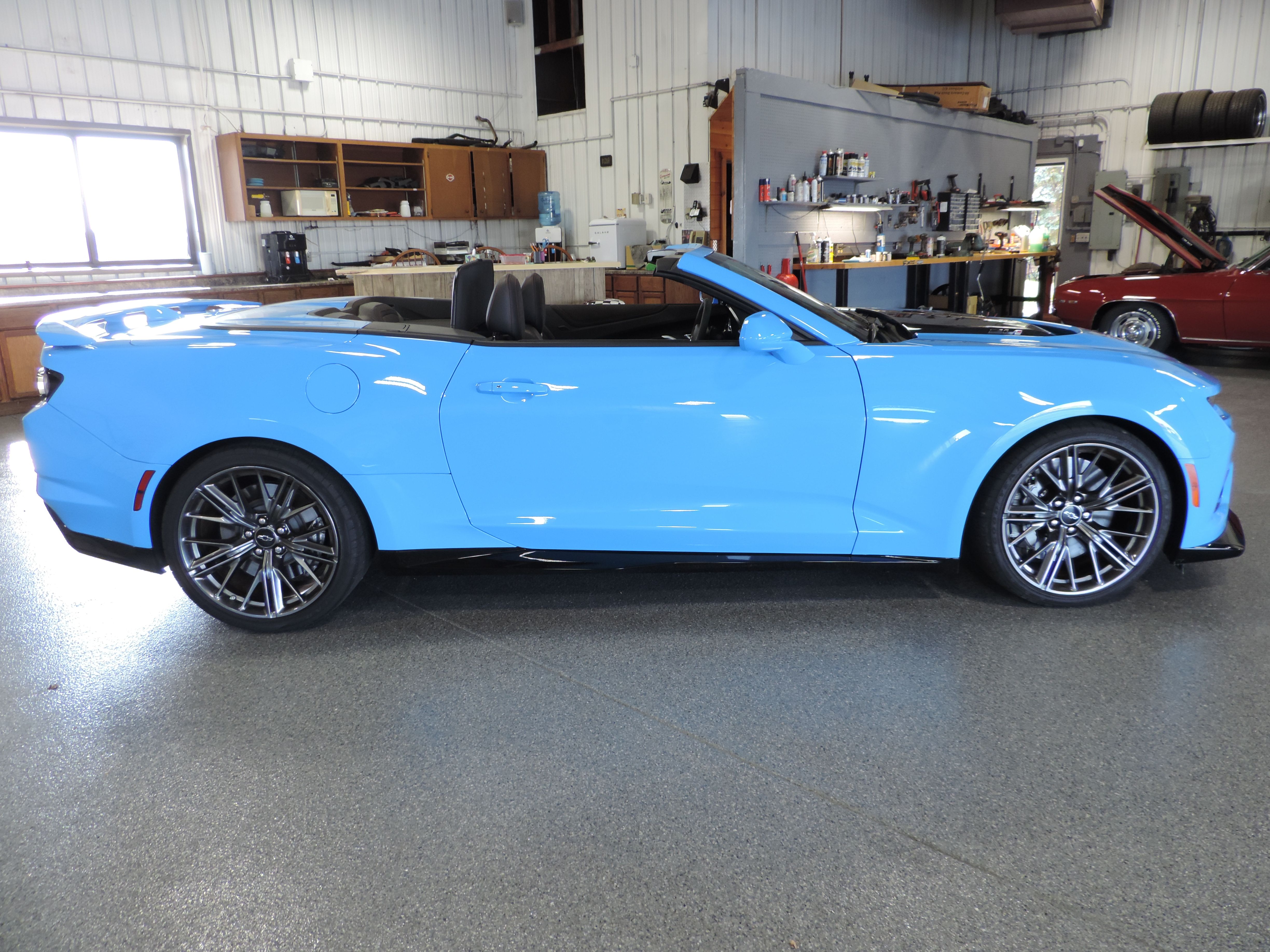 Used 2022 Chevrolet Camaro ZL1 Convertible RWD image 28