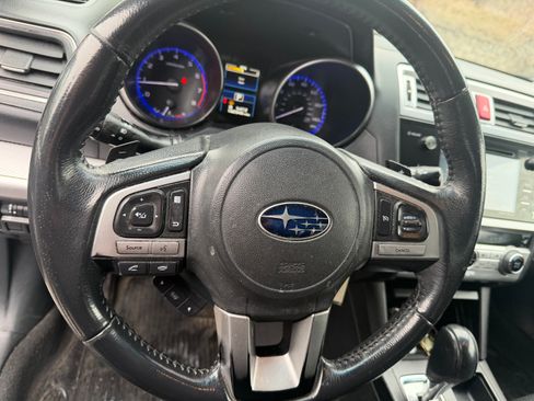 Used 2017 Subaru Outback 2.5i Premium image 15